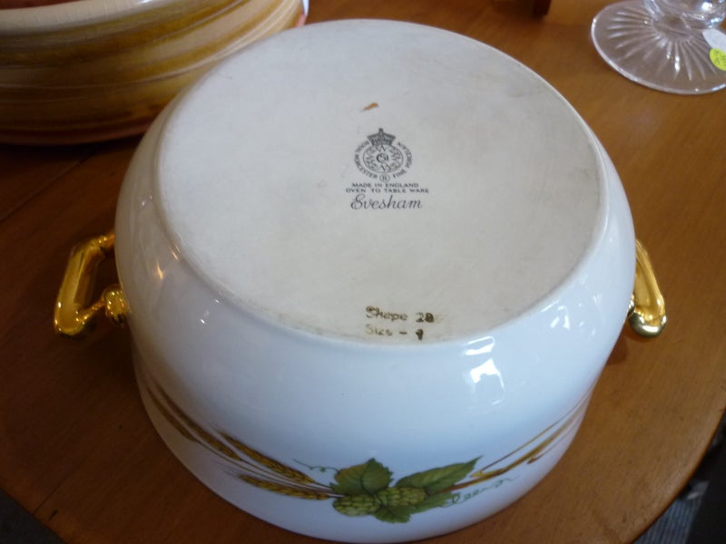 ROYAL WORCESTER EVESHAM TUREEN/OVENWARE.63612131647491111