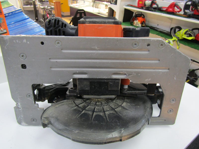 CIRCULAR SAW AEG BKS18BR 184MM SKIN ONLY 2021 B16133176-2 Carousel 3