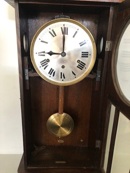 Wall chiming clock Carousel 2