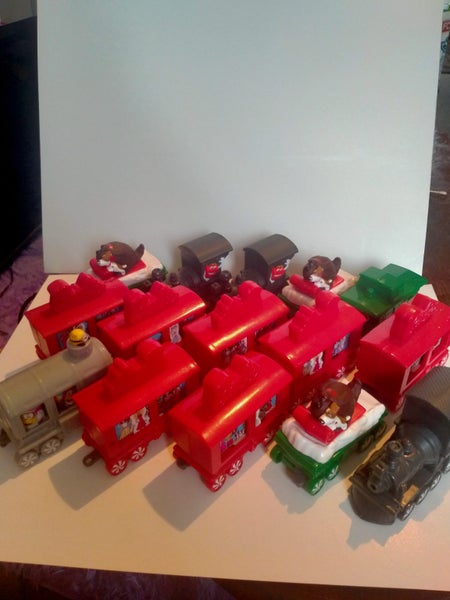 McDonalds Happy Meal Toys , McDonalds Train 2017 Carousel 1
