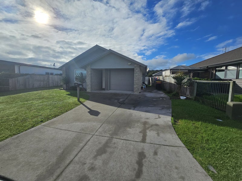 Image 1 of 10