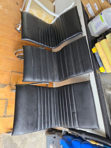 3 x visitors chairs Carousel 1