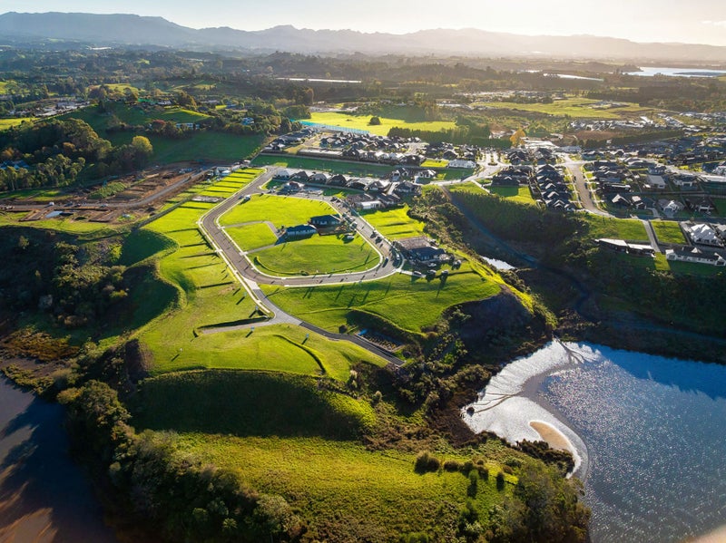 Te Awanui Waters - New builds underway - 35% sold!62863295049730113