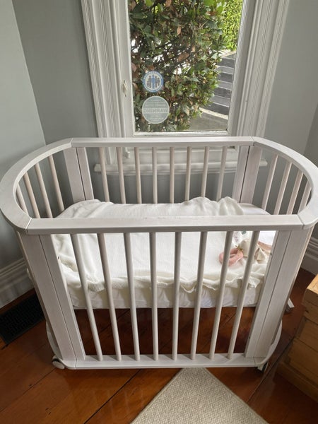 Beautiful white wash wood cot - mini oval size Carousel 1
