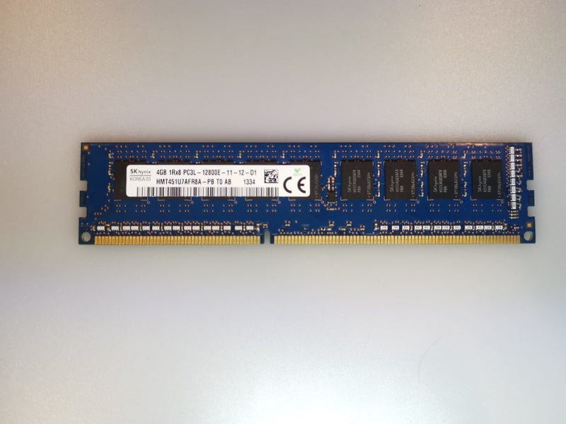 4 GB RAM DDR3 ECC, HMT451U7AFR8A-PB Carousel 1