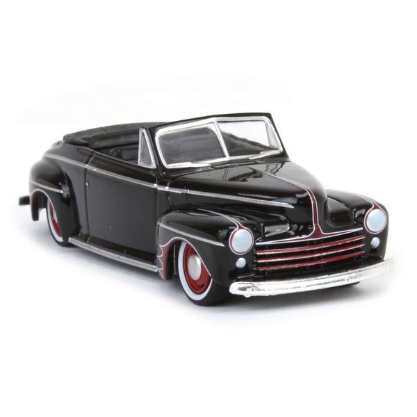 GreenLight 63060-A 1947 Ford Deluxe Convertible Carousel 1
