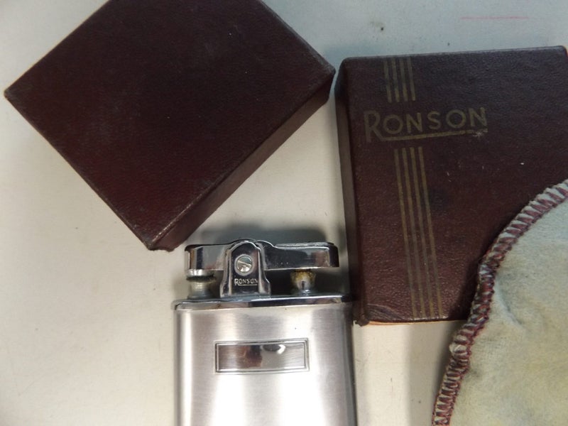 Ronson Standard Lighter Carousel 2