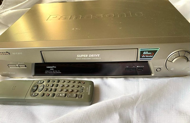 NV-FJ610 hifi NCM Panasonic video plus player Carousel 1