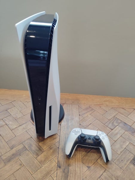 PS5 disk editon near mint condition Carousel 3