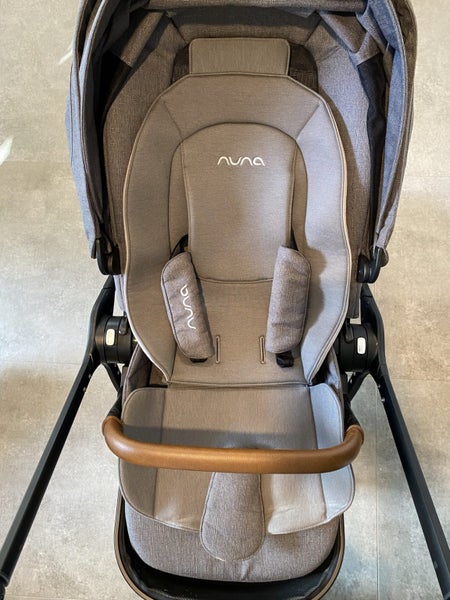 Nuna Triv Pram Carousel 2