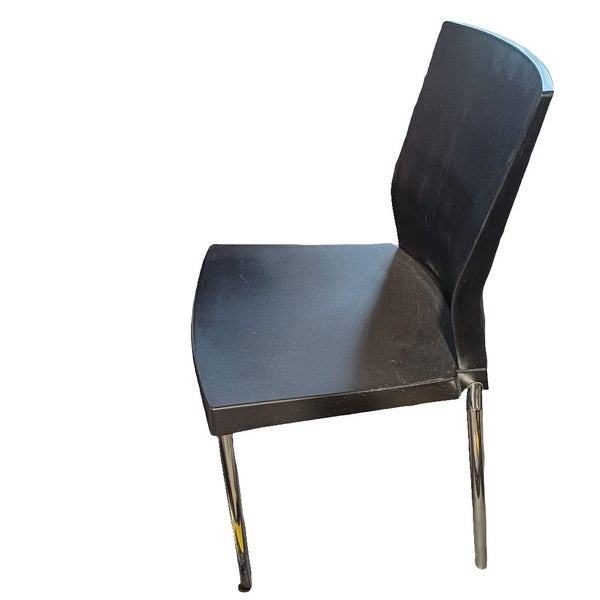 Black Plastic Chair Carousel 1