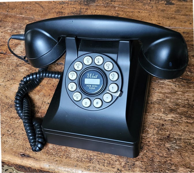 Retro Style Replica Telephone - As New Carousel 1