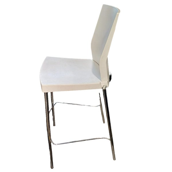High rise white chair Carousel 2