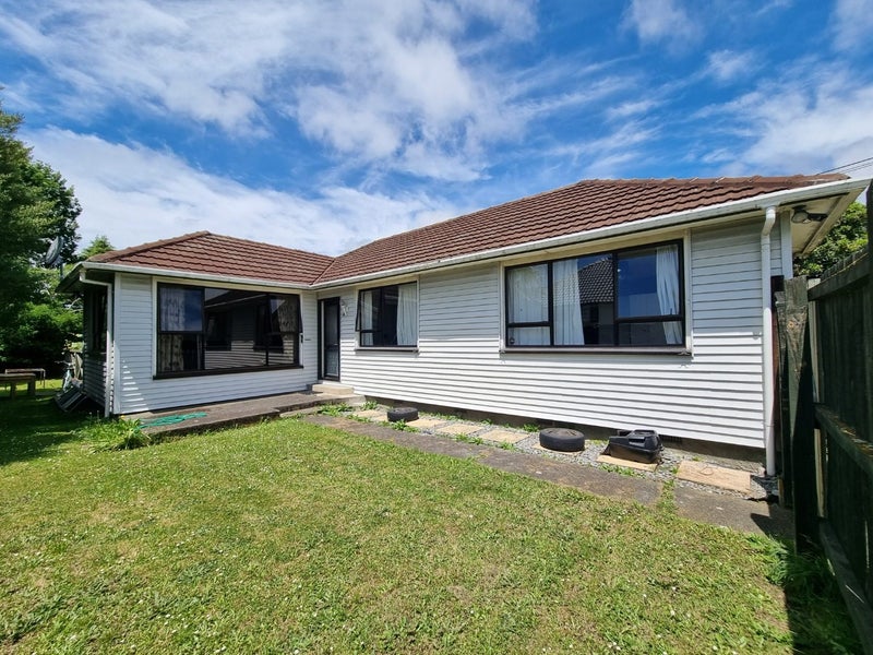 Image 1 of 18