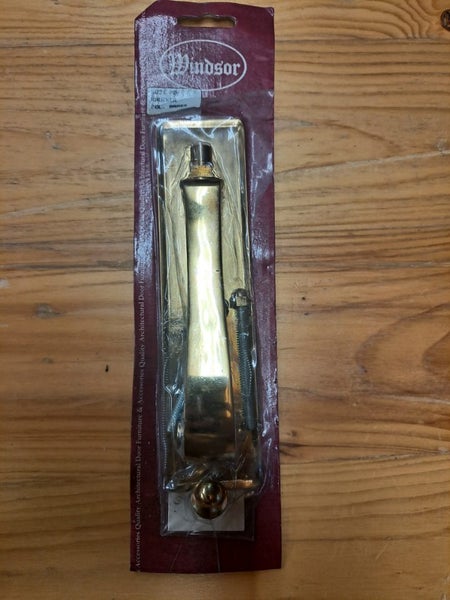 Windsor brass front entrance door knocker (polished) Carousel 1