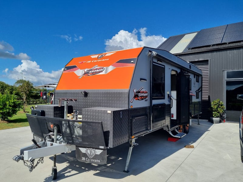 JB Dirt Road Xtreme 22' - 2019 Carousel 1