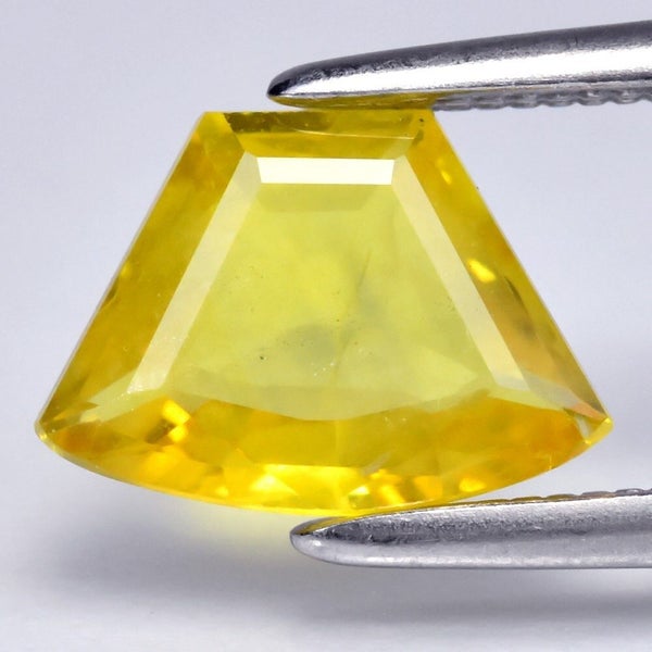 $1 RES * Buy Now $1,299.00 * 1.12ct Trapezoid Yellow SAPPHIRE Loose Gemstone Carousel 1