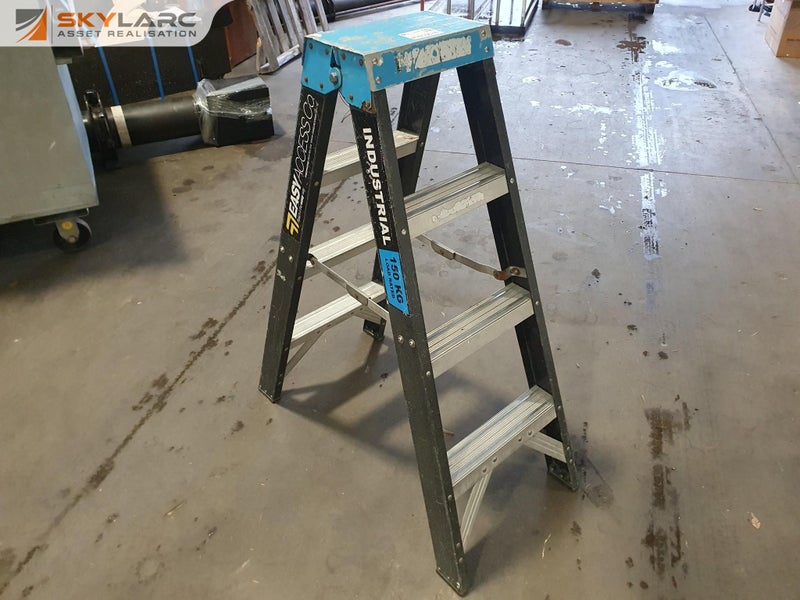 Industrial Stepladder Carousel 1
