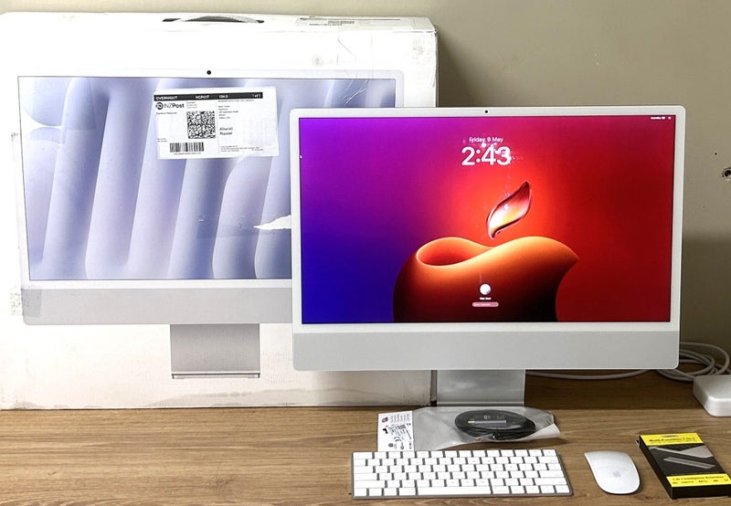 M1 iMAC 24" Carousel 2