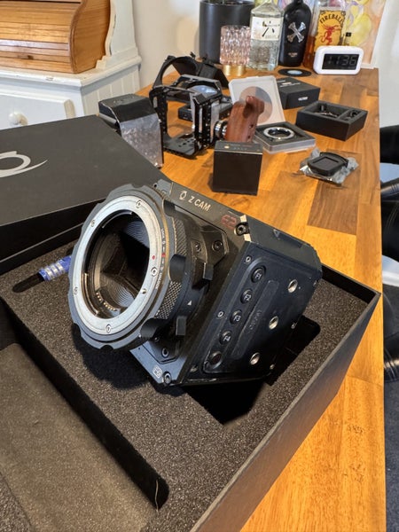 ZCAM E2 F6 (6K Full Frame Cinema Camera) Carousel 1