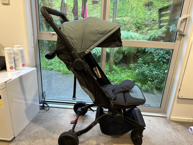 Edward & Co Otto Travel Stroller Carousel 2
