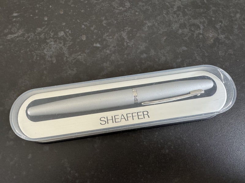 Sheaffer VFM Fountain Pen - Silver With Chrome Trim - Excellent Condition in Box Carousel 1