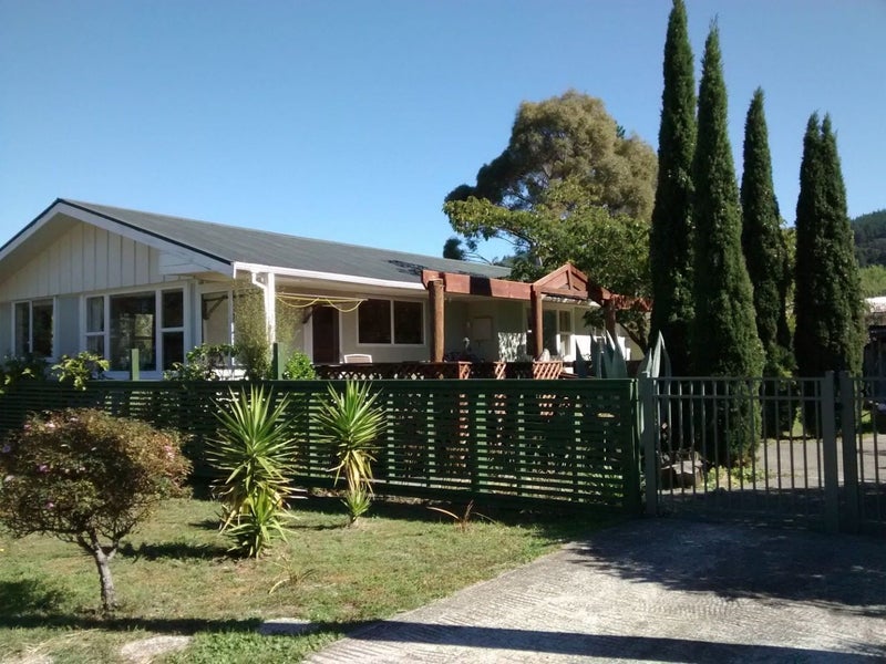 Image 1 of 8
