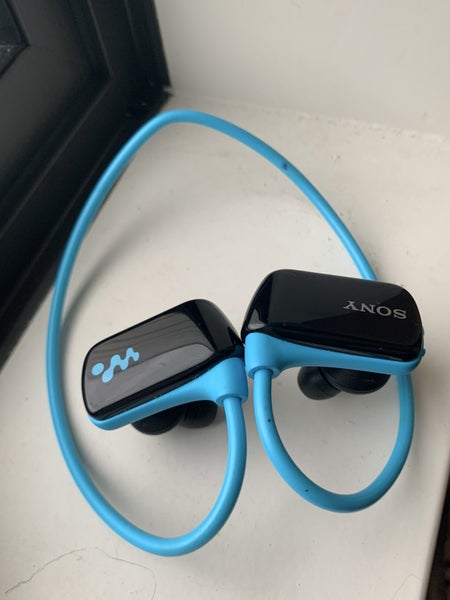 Sony W Series Waterproof MP3 4GB Walkman (Blue) Carousel 1