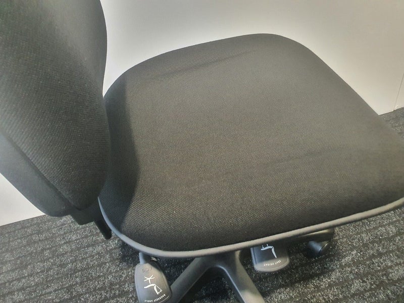 Spectrum 3 office chair by Eden Office Seating RRP $700 Carousel 2