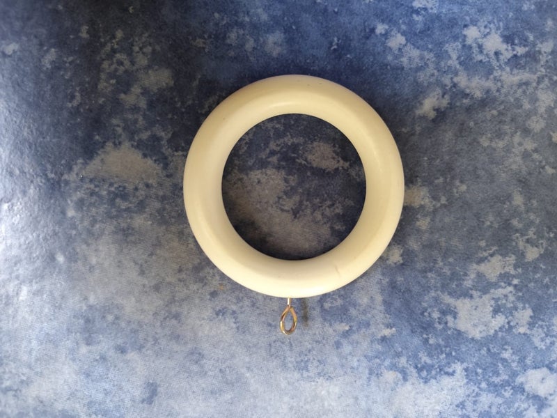 46 White Wooden Curtain Rings - New Carousel 2