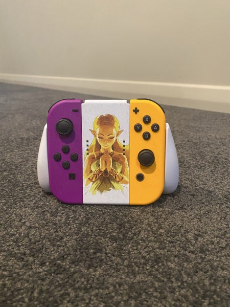 Nintendo Switch + Extra Joycons Carousel 4