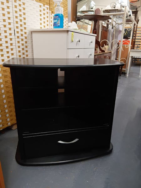 1126 TV STAND Carousel 1