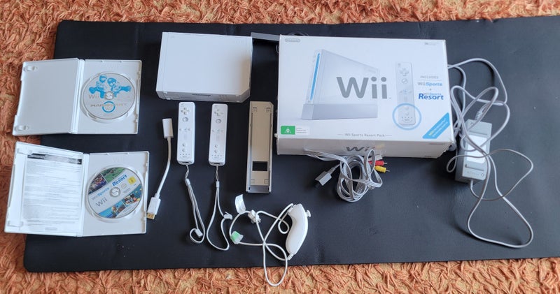 NINTENDO Wii Console Bundle Carousel 2