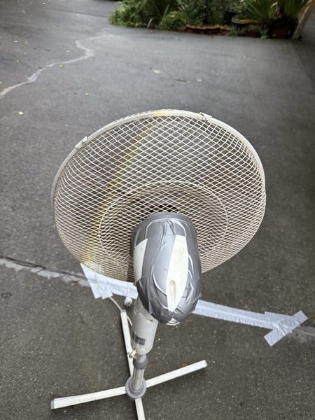 Wonky fan Carousel 1