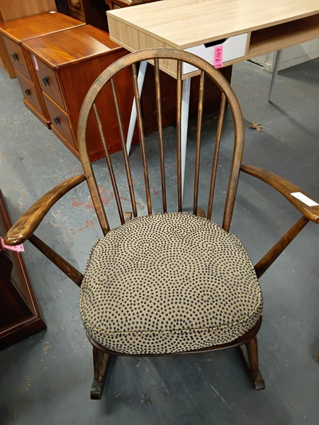 1145 VINTAGE ROCKING CHAIR Carousel 2