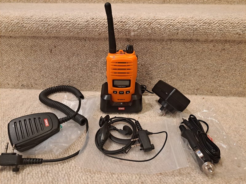 GME TX6160 UHF Radio + Accessories Carousel 2