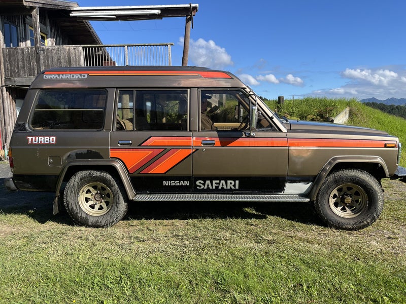 1986 Nissan Safari Granroad62863265740417113