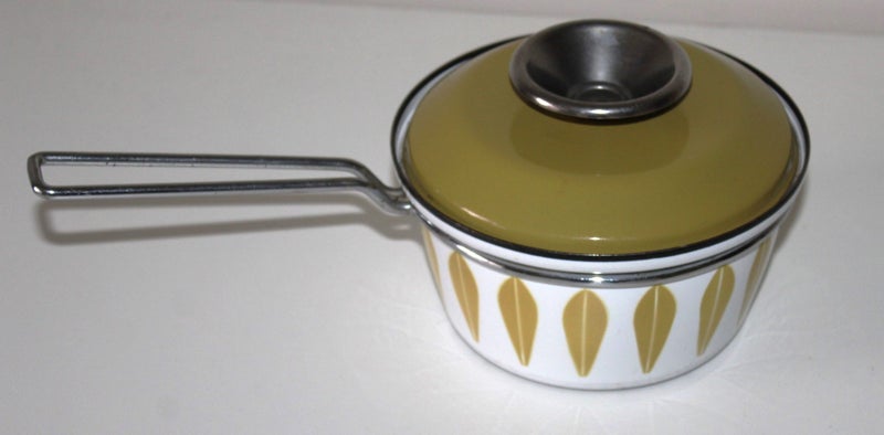 +++ SCANDINAVIAN -NORWAY "CATHERINE HOLM " ENAMEL POT +++ Carousel 1