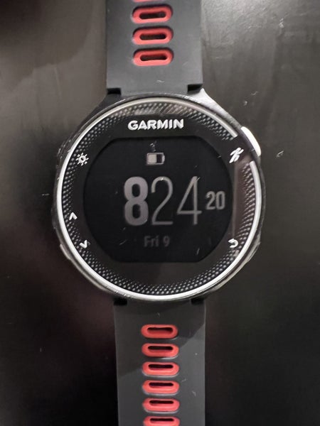 Garmin Forerunner 230 - black (like new) Carousel 1