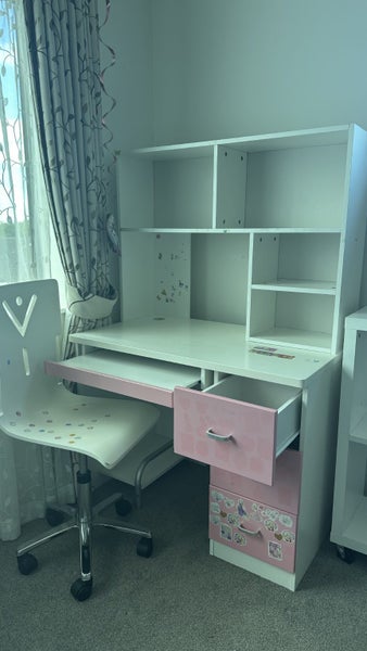 Pink and white children's desk Carousel 1