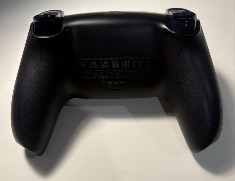 PS5 DualSense Controller (Black) Carousel 5