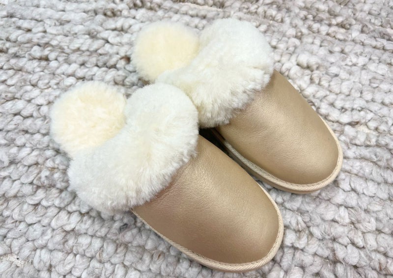 Leather Aroha Sheepskin Scuff - Limited Edition Carousel 1