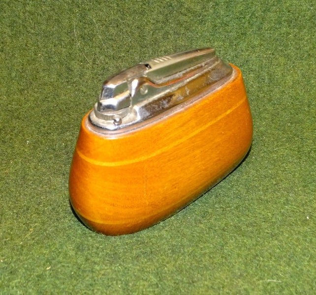 Vintage Ronson Cigarette Lighter in Wooden Base Great Size Carousel 1