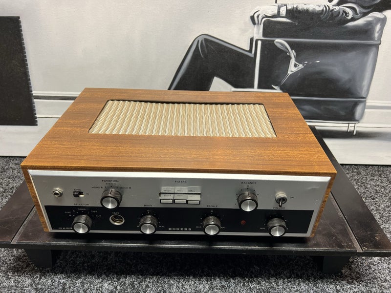 Vintage HG88 mk3 Rogers Valve Amplifier Carousel 2
