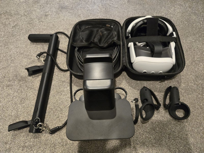 Meta Quest 3 512gb + Accessories Carousel 2