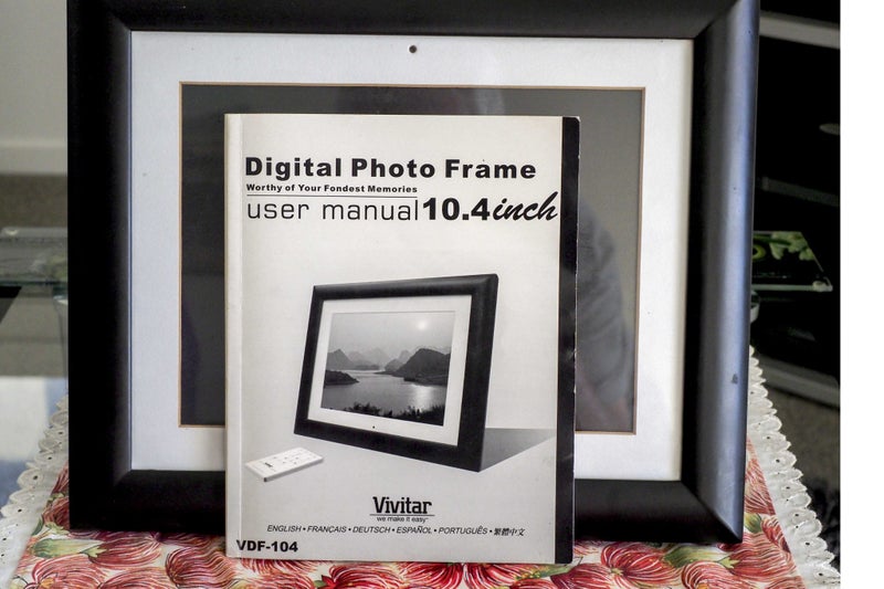 Digital Photo Frame Carousel 1