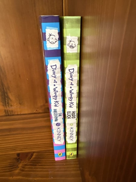 Jeff Kinney - Diary of a wimpy kid Carousel 1
