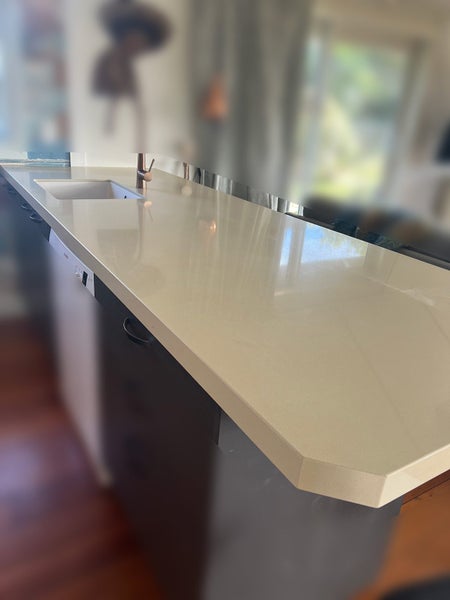 Kitchen Benchtops (2) Composite Stone Carousel 1