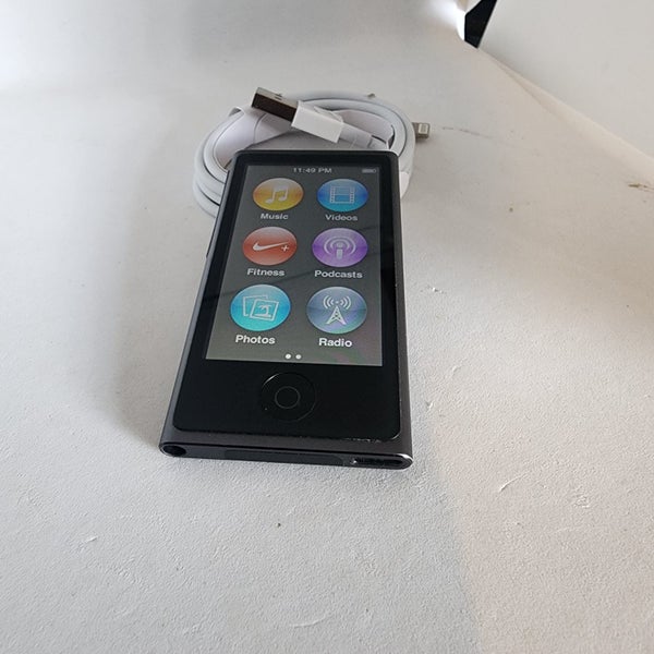 Apple iPod Nano 16GB 7th Gen Carousel 2