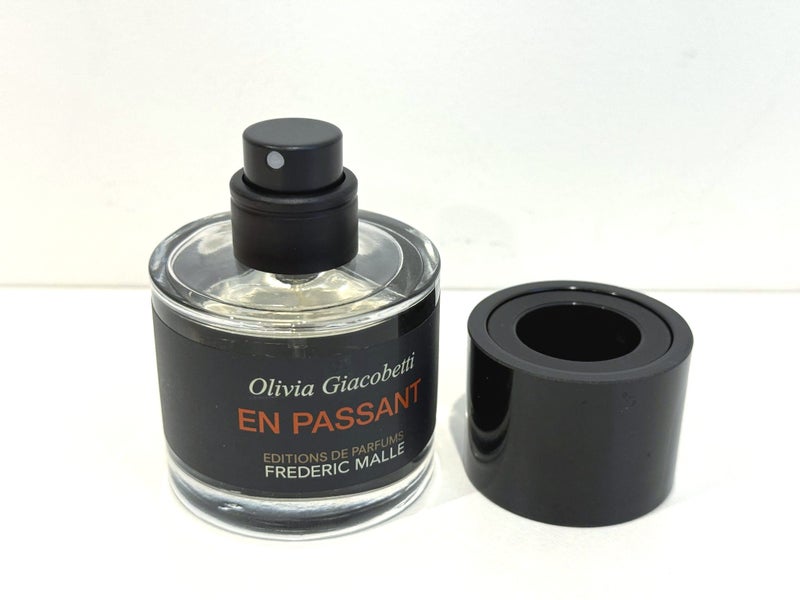 Frederic Malle En Passant Eau De Parfum 50ml/1.7oz - Like New Carousel 5